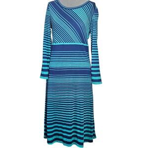 BCBGMazaxria Knee Length Dress Size Medium